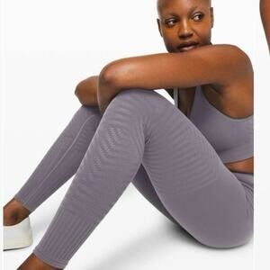 Lululemon Reveal Tight *Mesh Stripes Titanium size 4